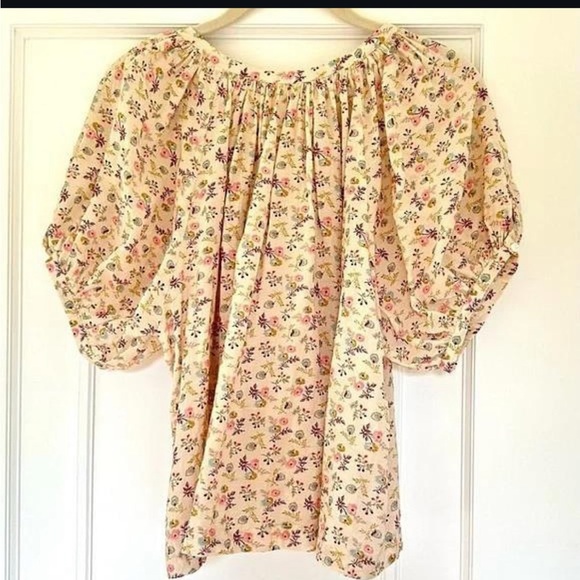 Doen June Top in Feathered Floral - Picture 6 of 11